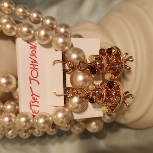 Betsey Johnson cupcake stand 2 tier drop earrings